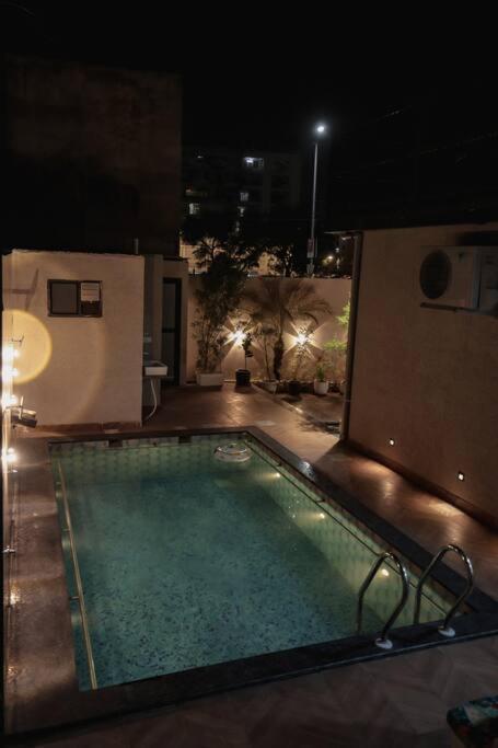 Saiba Outhouse- 4 Bed Room- Pool- Theatre- Partyhall- Garden & Terrace Sitting Area Джапур Экстерьер фото